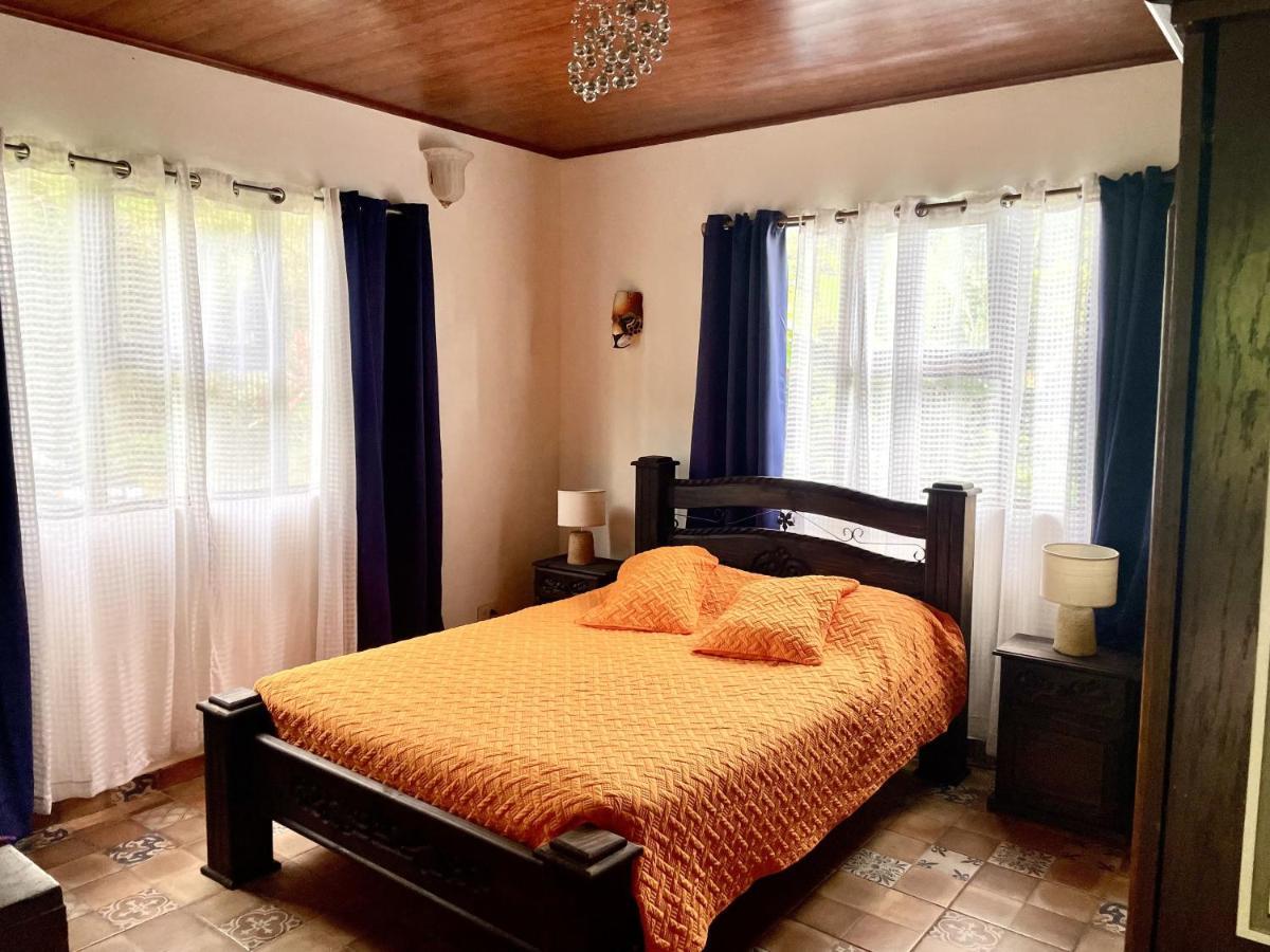 El Ensueno Apartment Ujarrás